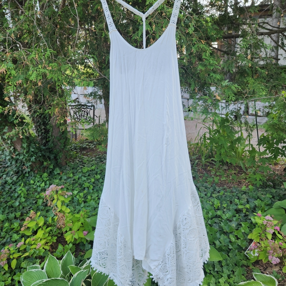 White Summer Dress With Lace Handkercheif Hem - M
